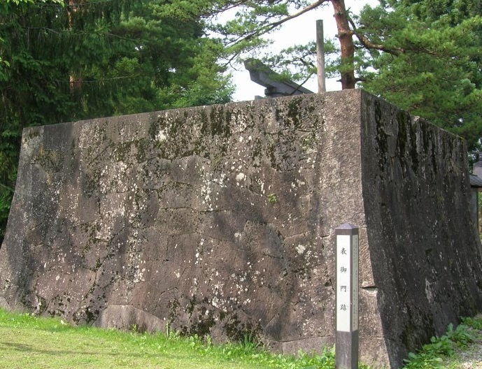 新庄藩/戸沢家6万石:戸沢正実 戊辰戦争では庄内藩の攻撃で落城した新庄藩【幕末維新写真館】